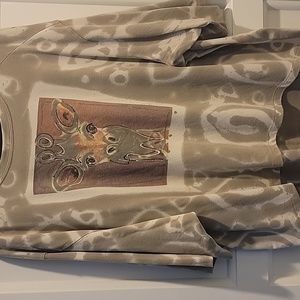 Hand painted top..sooo soft and easy to clean